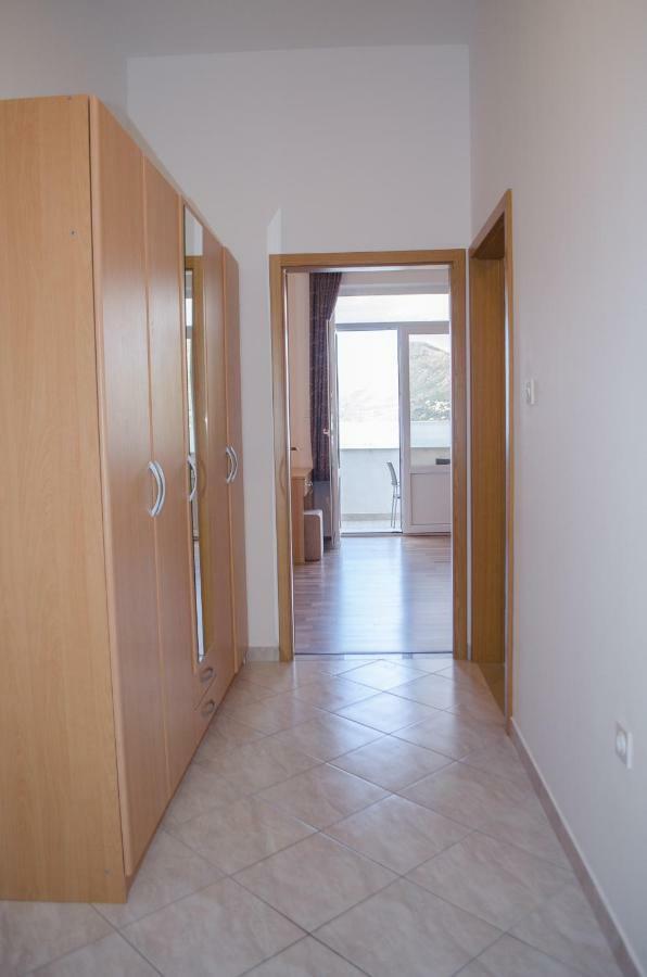 Apartments Rina ツァヴタット エクステリア 写真