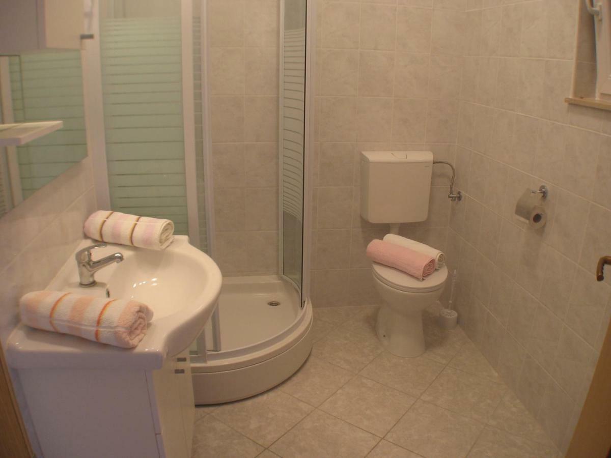 Apartments Rina ツァヴタット エクステリア 写真