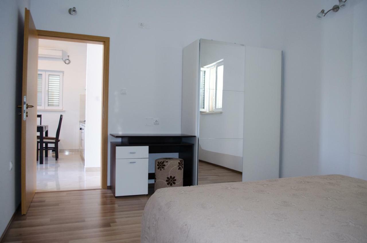 Apartments Rina ツァヴタット エクステリア 写真
