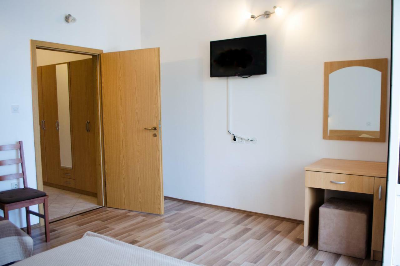 Apartments Rina ツァヴタット エクステリア 写真